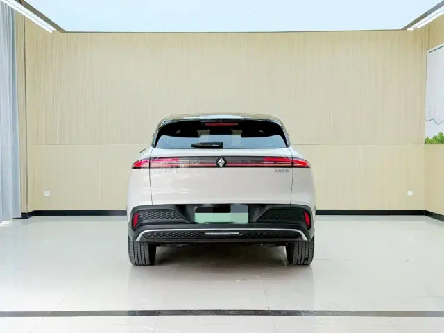 Baojun Yunhai — Фото автомобиля 3