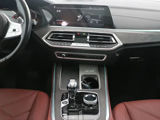 BMW X5 — Фото автомобиля 9
