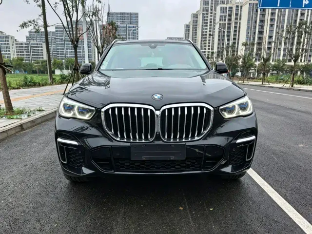 BMW X5 — Фото автомобиля 2