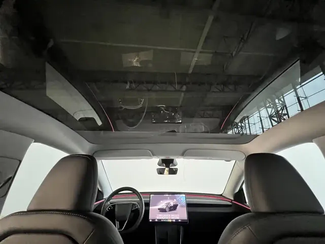 Tesla Model Y — Фото автомобиля 4