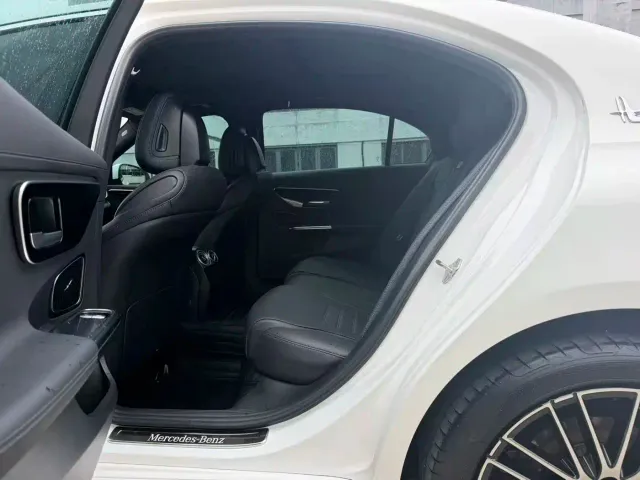 Mercedes-Benz C-Class — Фото автомобиля 6