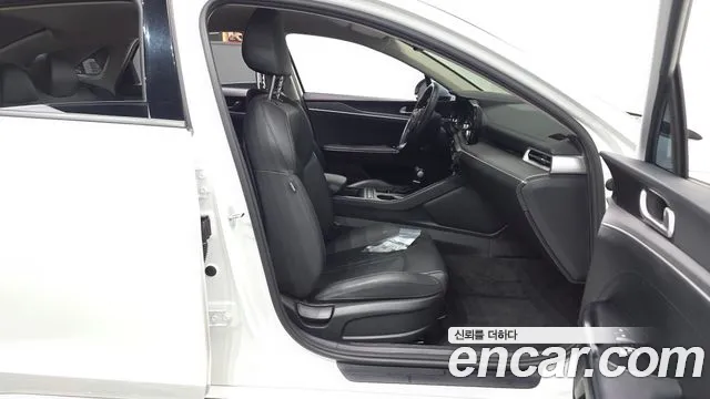 Kia K5 K5 3 поколение 2.0 LPI(Для проката) — Фото автомобиля 26