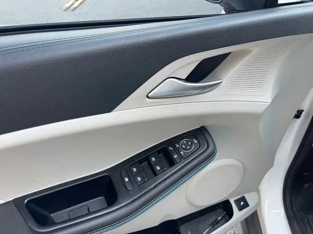 BYD Yuan Pro — Фото автомобиля 5