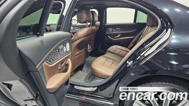 Mercedes-Benz E-Class W213 — Фото автомобиля 16