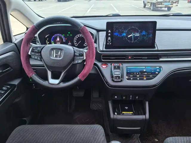 Honda Elysion — Фото автомобиля 12