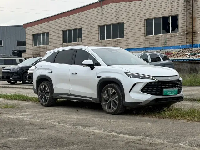 BYD Song L DM-i — Фото автомобиля 3