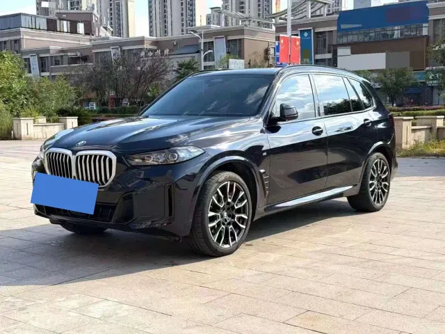 Фотография автомобиля — BMW X5