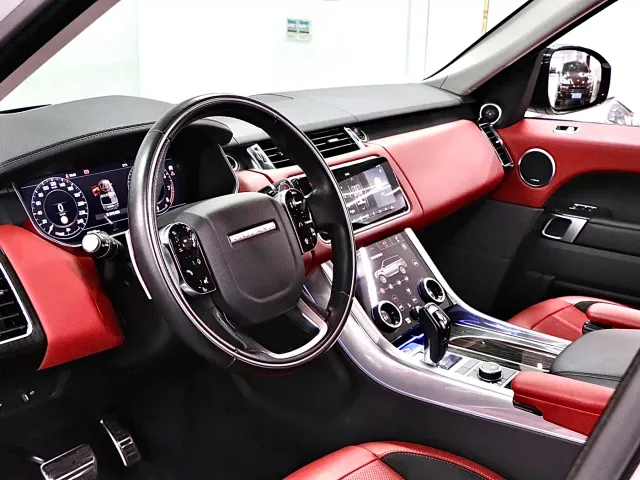 Land Rover Range Rover Sport — Фото автомобиля 11