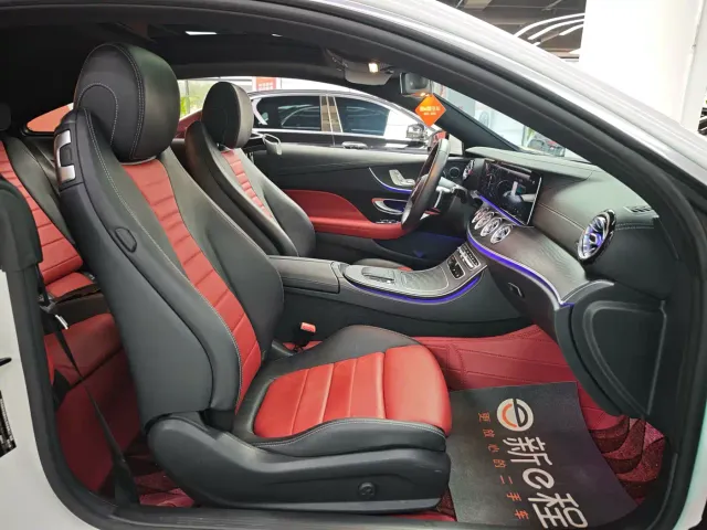 Mercedes-Benz E-Class — Фото автомобиля 9