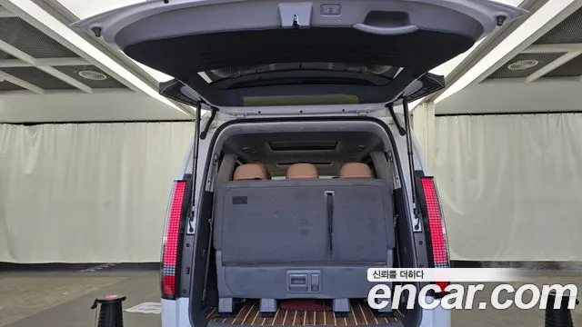 Hyundai Staria Staria 4WD Lounge 9 мест — Фото автомобиля 20