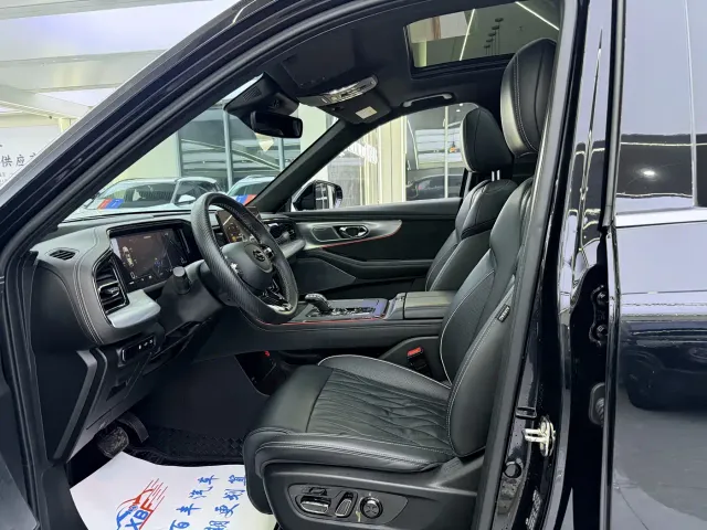 GAC Trumpchi GS8 — Фото автомобиля 4