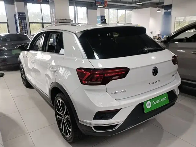 Volkswagen T-Roc — Фото автомобиля 4