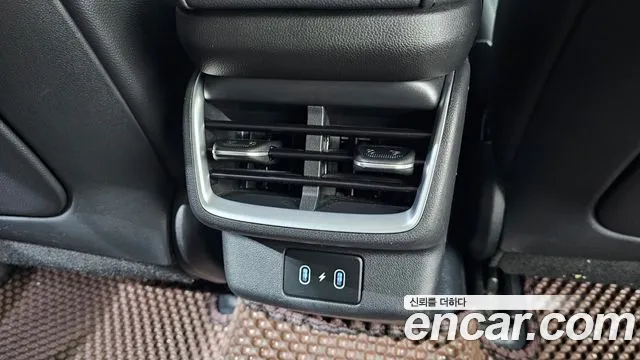 Hyundai Grandeur Grandeur (GN7) 3.5 LPG 2WD (Такси) — Фото автомобиля 30