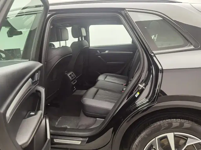 Audi Q5L — Фото автомобиля 15