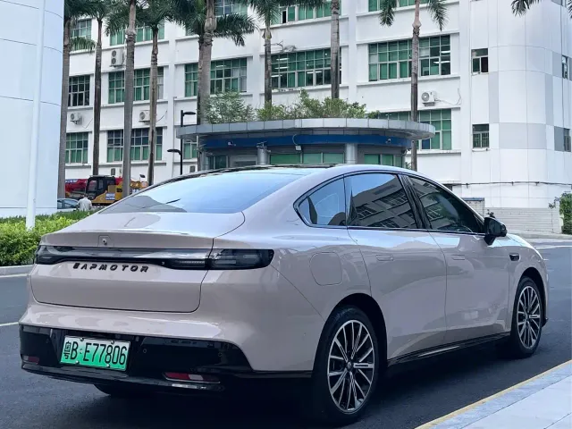 Leapmotor B01 — Фото автомобиля 7