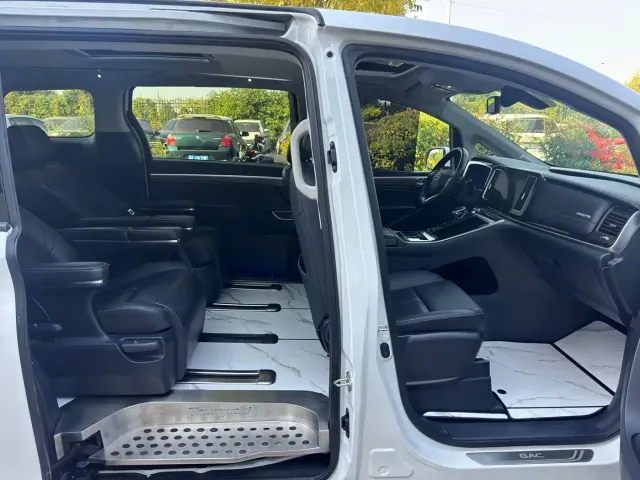 GAC Trumpchi M8 — Фото автомобиля 9