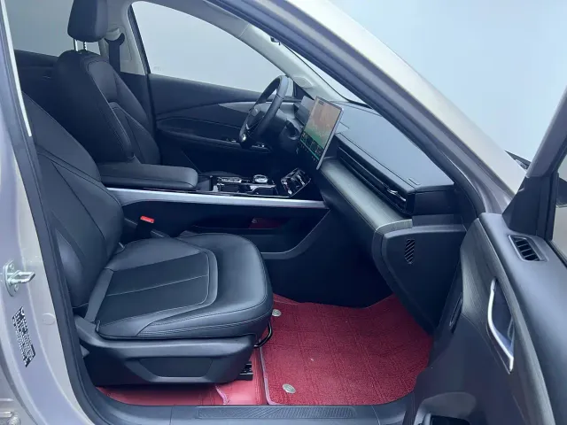 Wuling Starlight — Фото автомобиля 15