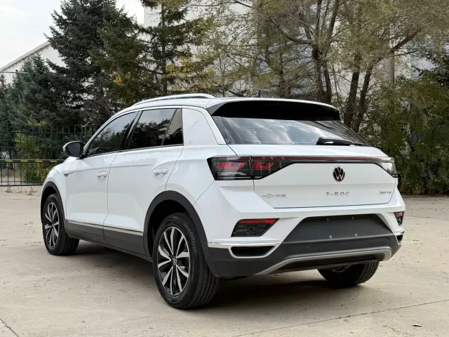 Volkswagen T-Roc — Фото автомобиля 7