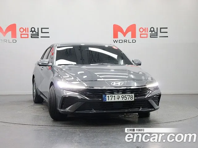 Hyundai Avante CN7 — Фото автомобиля 2