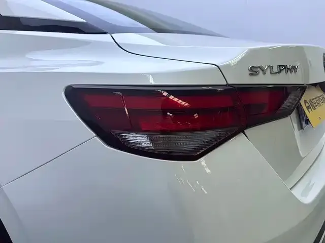 Nissan Sylphy — Фото автомобиля 19