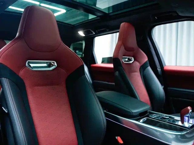 Land Rover Range Rover Sport — Фото автомобиля 16