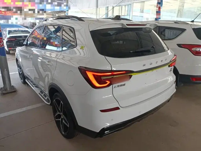Roewe RX5 — Фото автомобиля 4