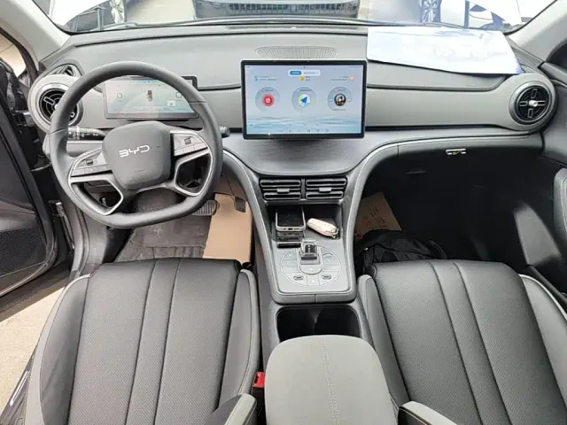 BYD Seal 05 DM-i — Фото автомобиля 9