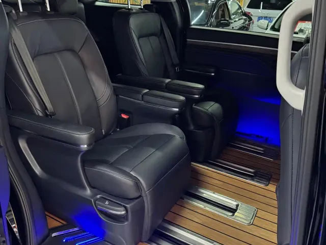 GAC Trumpchi M8 — Фото автомобиля 8