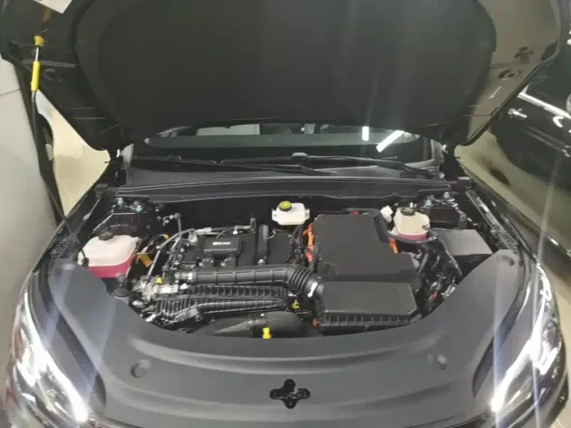 BYD Seal 05 DM-i — Фото автомобиля 19
