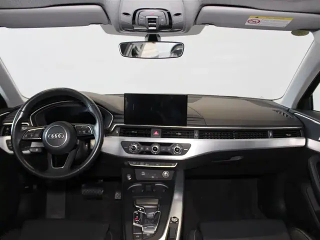 Audi A4L — Фото автомобиля 9