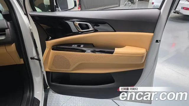 Kia Canival Carnival 4 поколение Бензин 9 мест Noblesse — Фото автомобиля 25