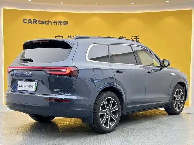 Aito M7 — Фото автомобиля 2