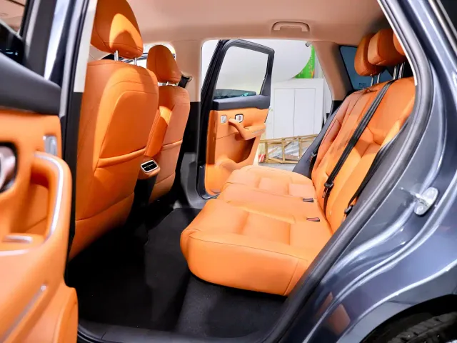 Leapmotor C10 — Фото автомобиля 15