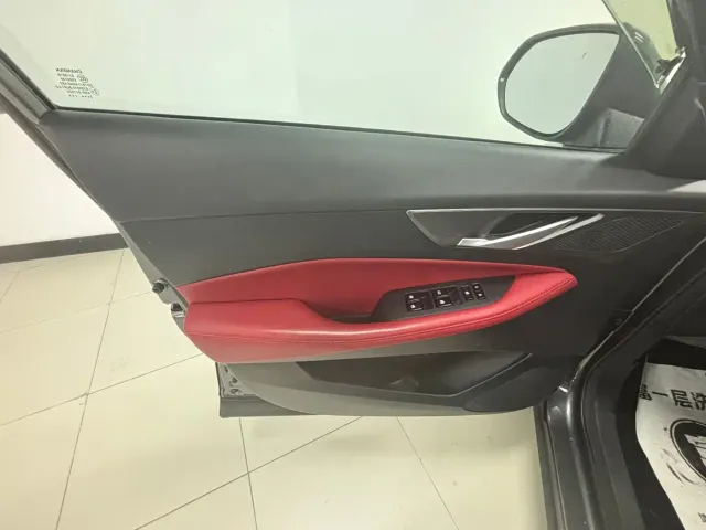 Changan CS35 Plus — Фото автомобиля 18