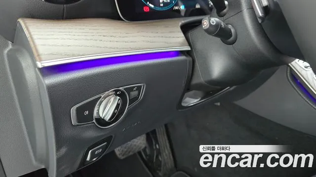 Mercedes-Benz E-Class W213 — Фото автомобиля 25