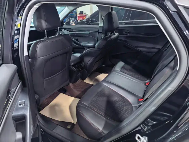 Ford Mondeo — Фото автомобиля 5