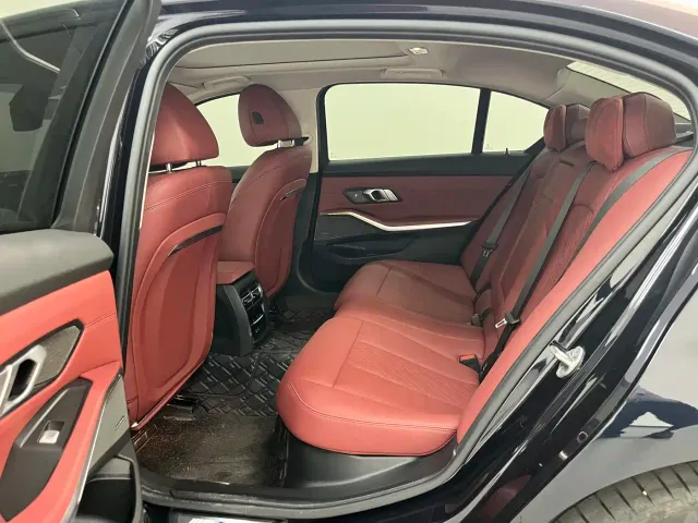 BMW 3 Series — Фото автомобиля 12