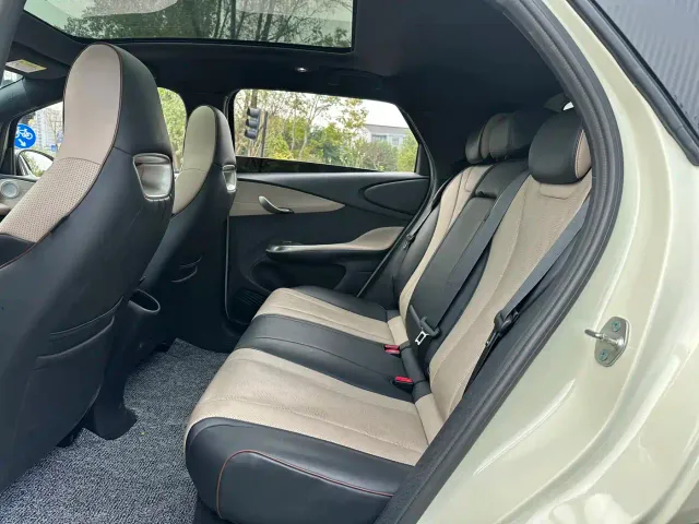BYD Dolphin — Фото автомобиля 10