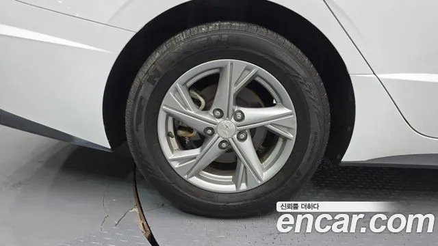 Hyundai Sonata Sonata (DN8) 2.0 LPG(Для проката) — Фото автомобиля 5