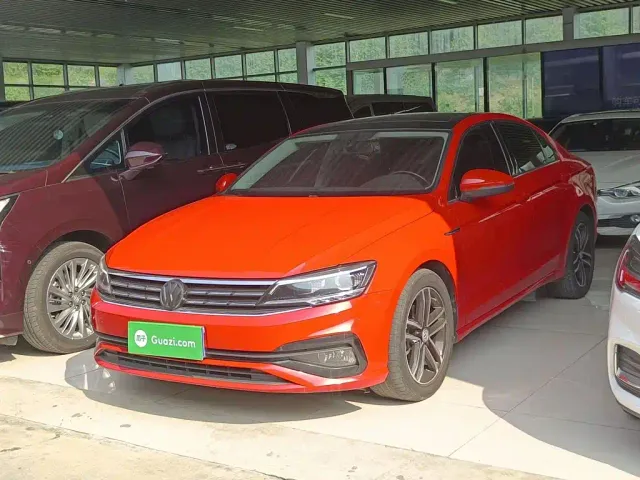 Фотография автомобиля — Volkswagen Lamando