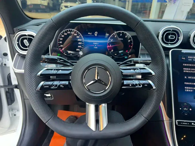 Mercedes-Benz C-Class — Фото автомобиля 24