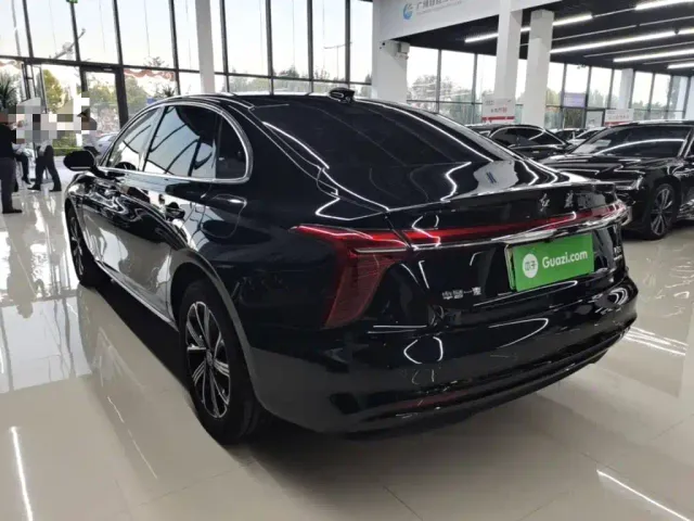 Hongqi H5 PHEV — Фото автомобиля 4