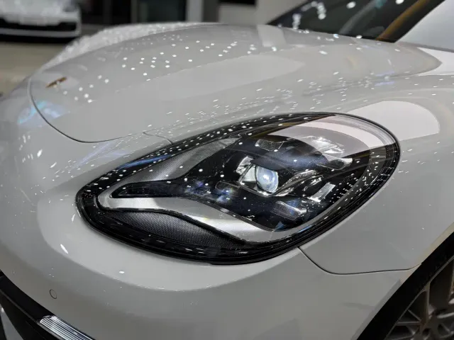 Porsche Panamera — Фото автомобиля 23