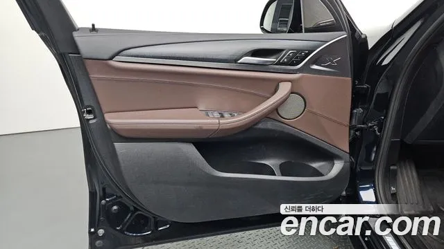 BMW iX3 G08 (2020–2024) — Фото автомобиля 23