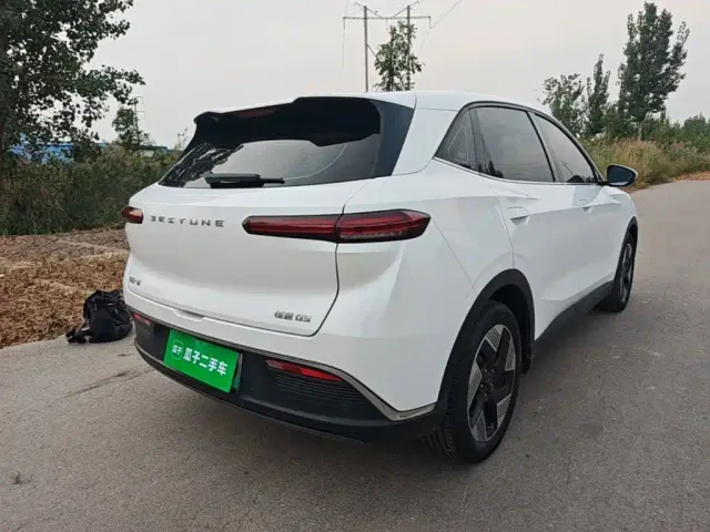 Besturn Yueyi 03 2025 565km Ultimate Edition — Фото автомобиля 6