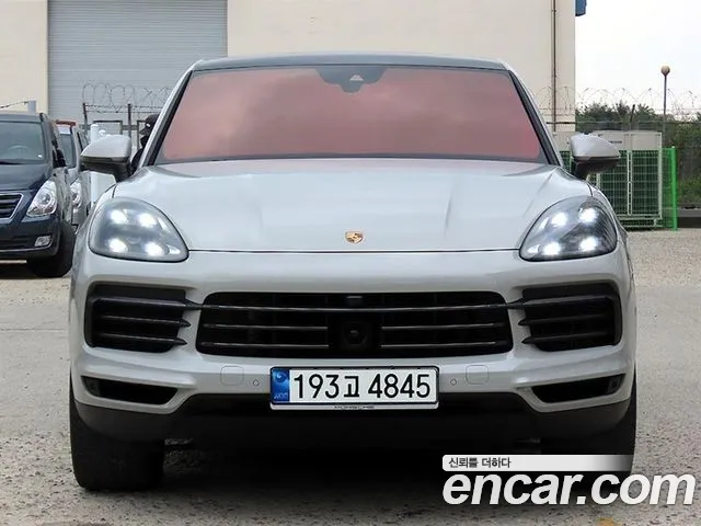 Porsche Cayenne — Фото автомобиля 2