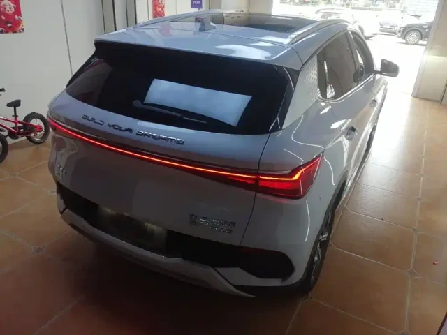 BYD Yuan PLUS — Фото автомобиля 6