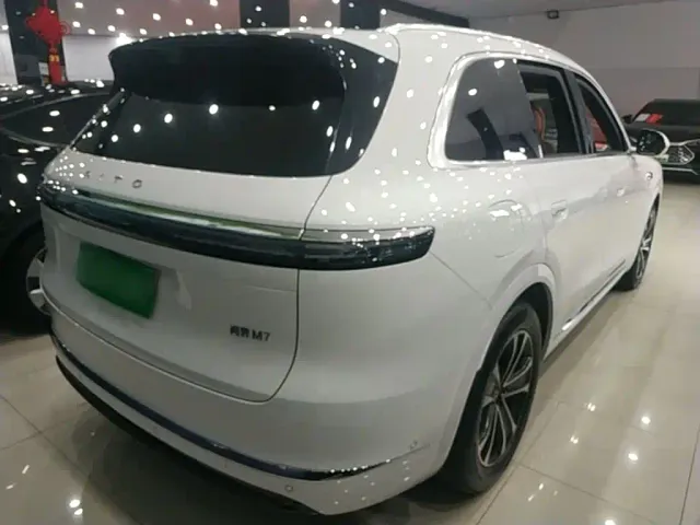Aito M7 — Фото автомобиля 6