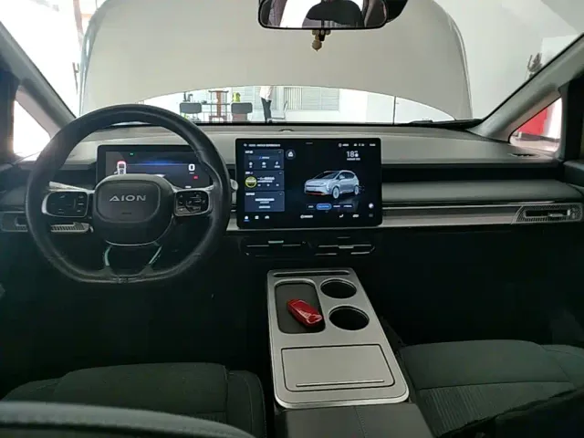 GAC Aion Y — Фото автомобиля 9