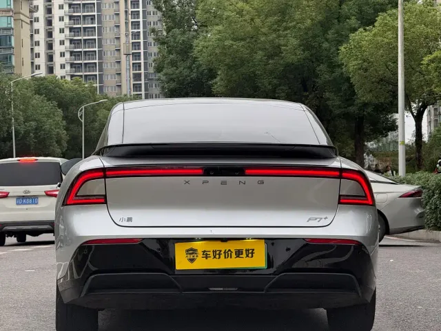 Xpeng P7+ — Фото автомобиля 11